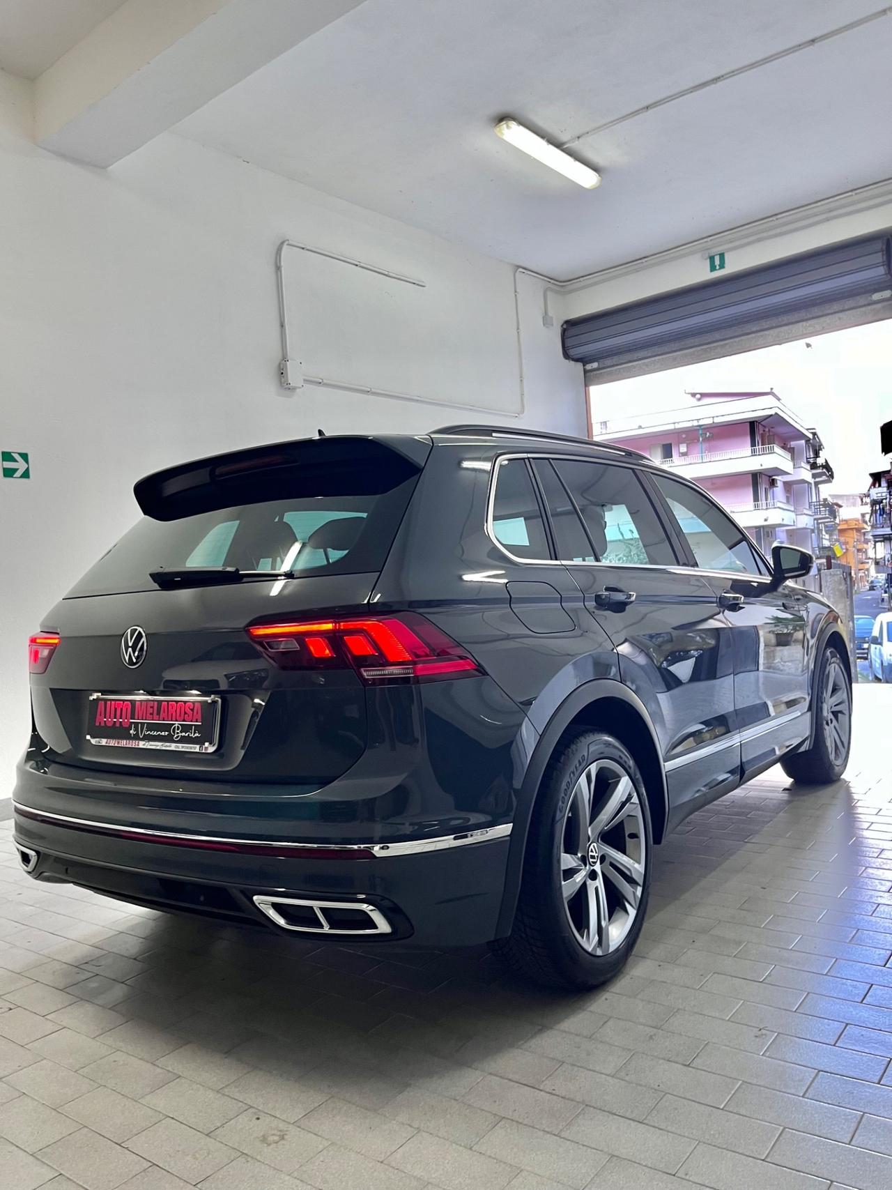 Volkswagen Tiguan 2.0 TDI 150 CV SCR DSG R-Line