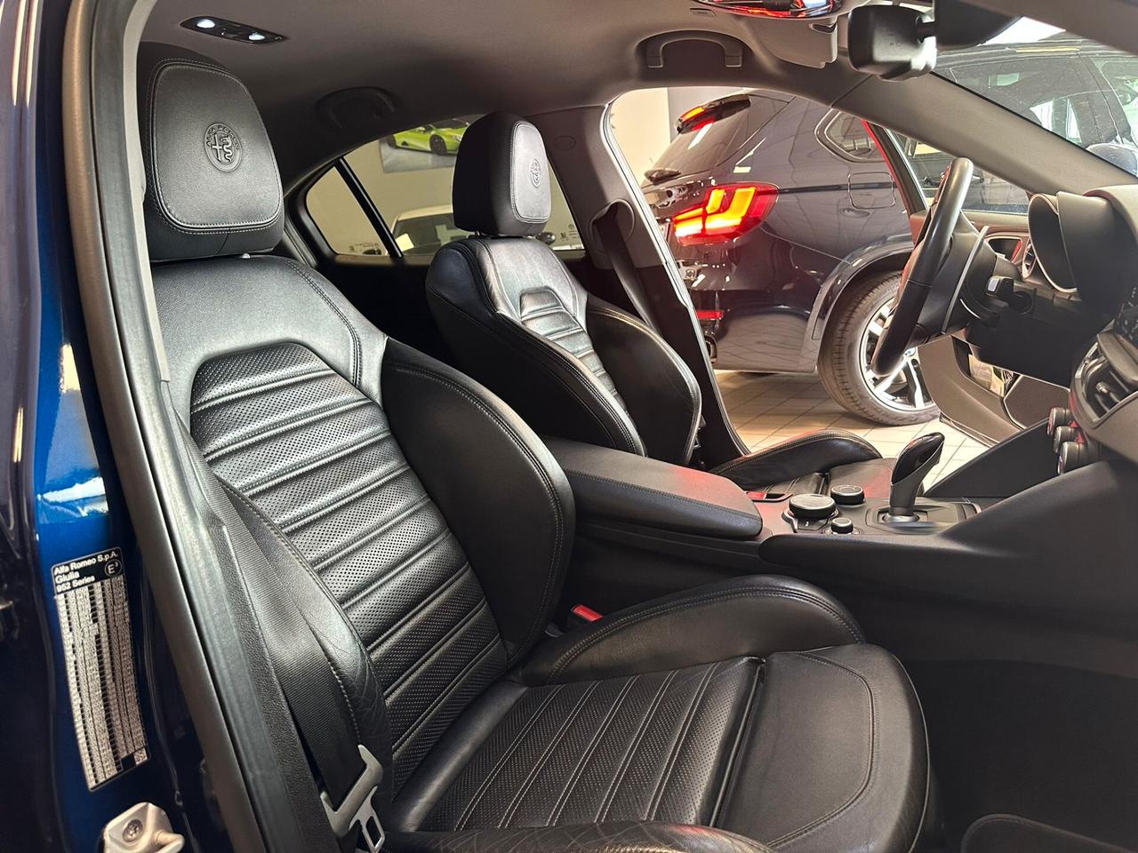 Alfa Romeo Giulia 2.2 Turbodiesel 210 CV AT8 AWD Q4 Veloce