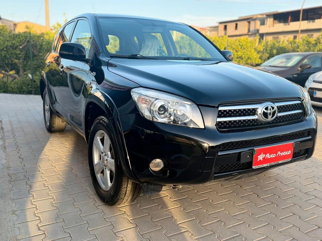 Toyota RAV 4 2.2 D-4D 177 CV sol