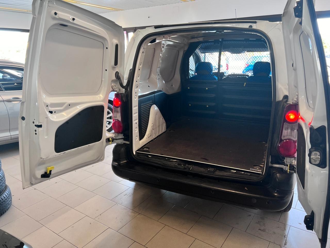 Citroen Berlingo BlueHDi 100 Van 3 posti Club L1