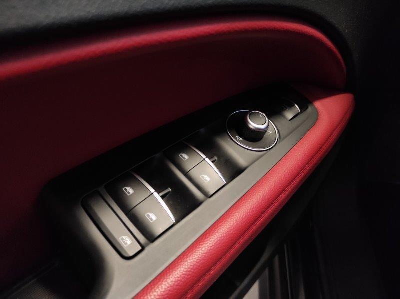 ALFA ROMEO Stelvio - Stelvio 2.2 Turbodiesel 210 CV AT8 Q4 Executive