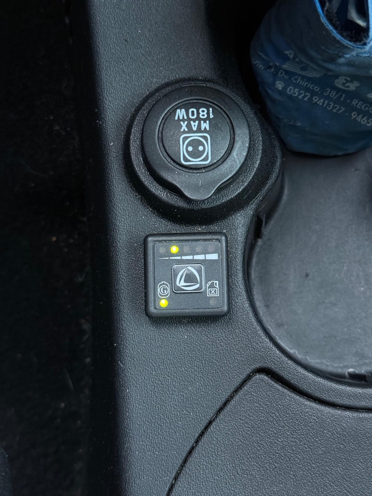 Lancia Ypsilon 1.2 Oro Giallo