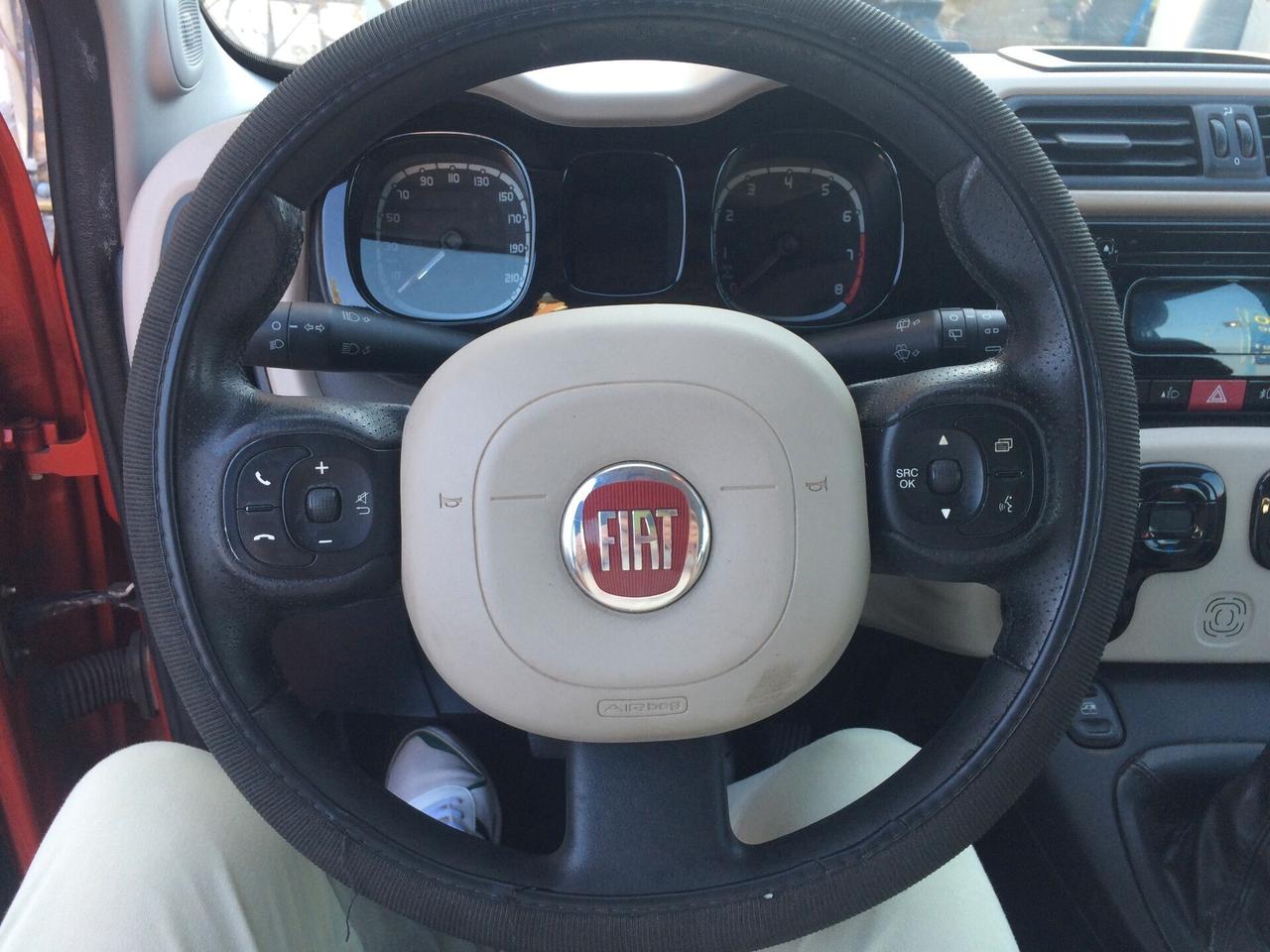 Fiat Panda 1.2 Emotion benzia tagliandata con garanzia e distribuzione eseguita a km 117000!