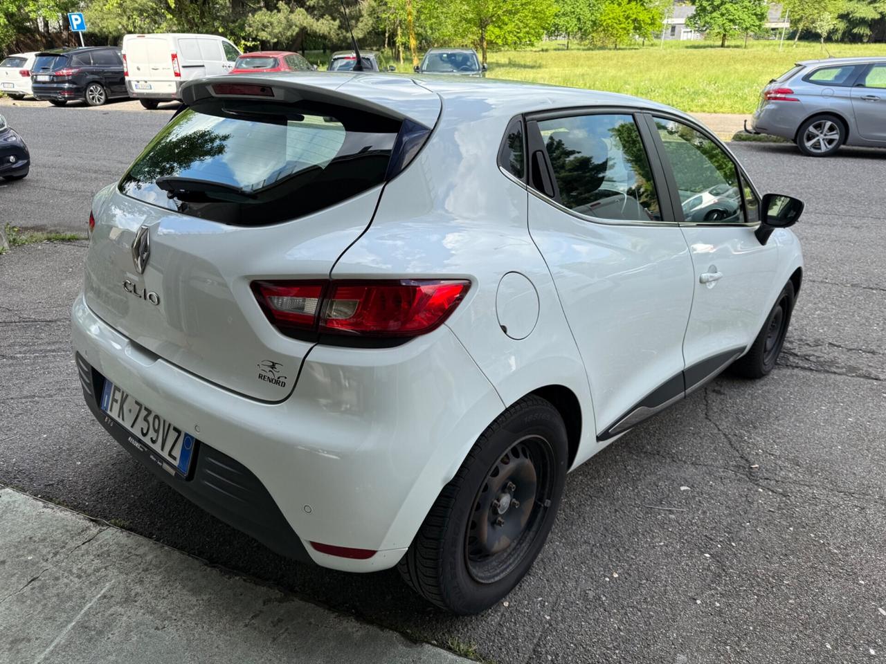 Renault Clio dCi 8V 75CV AUTOCARRO