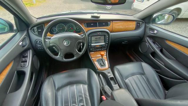 JAGUAR X-Type 2.5 V6 24V cat Executive GPL ASI
