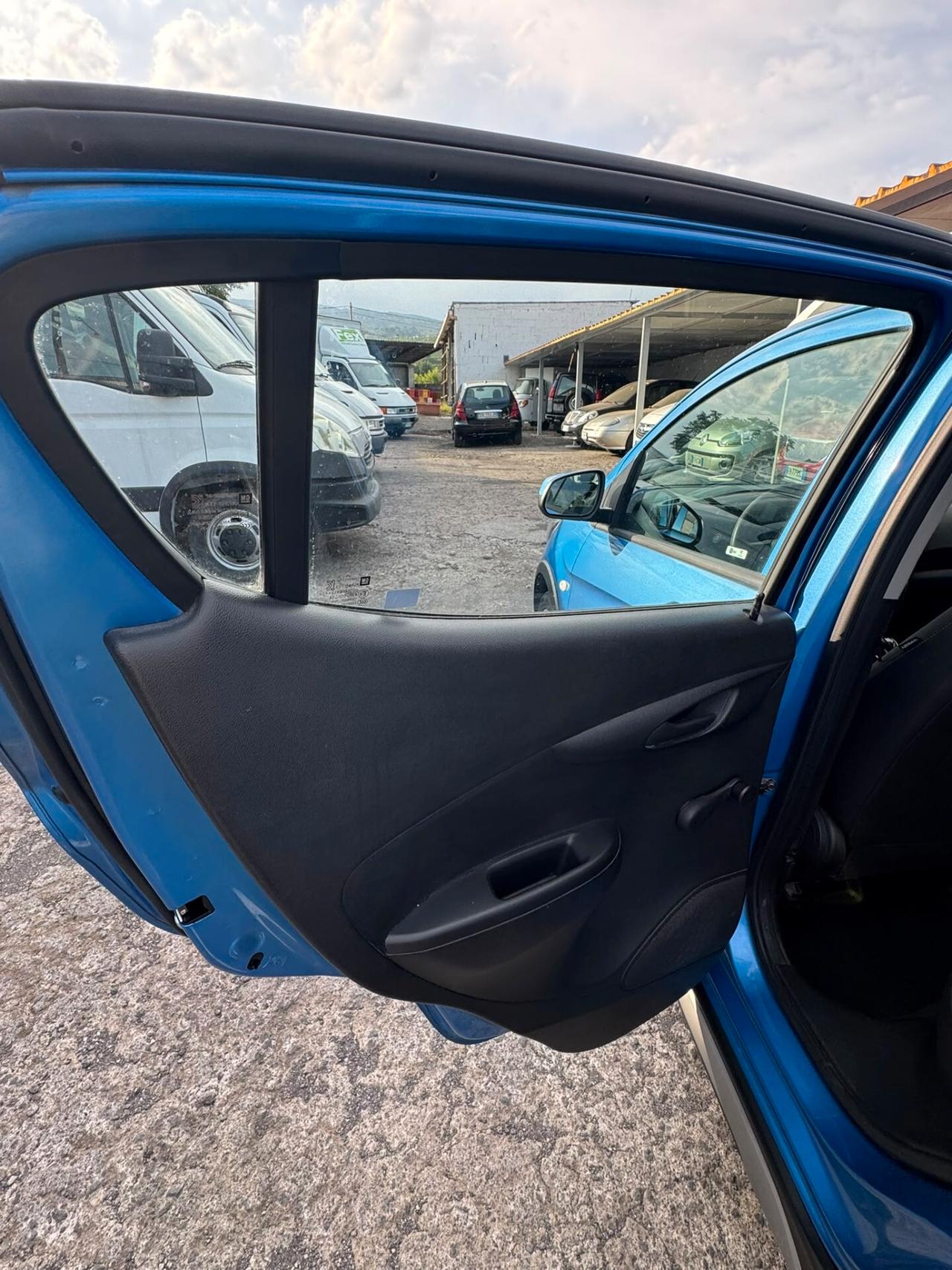Opel Karl Rocks 1.0 73 CV GPL