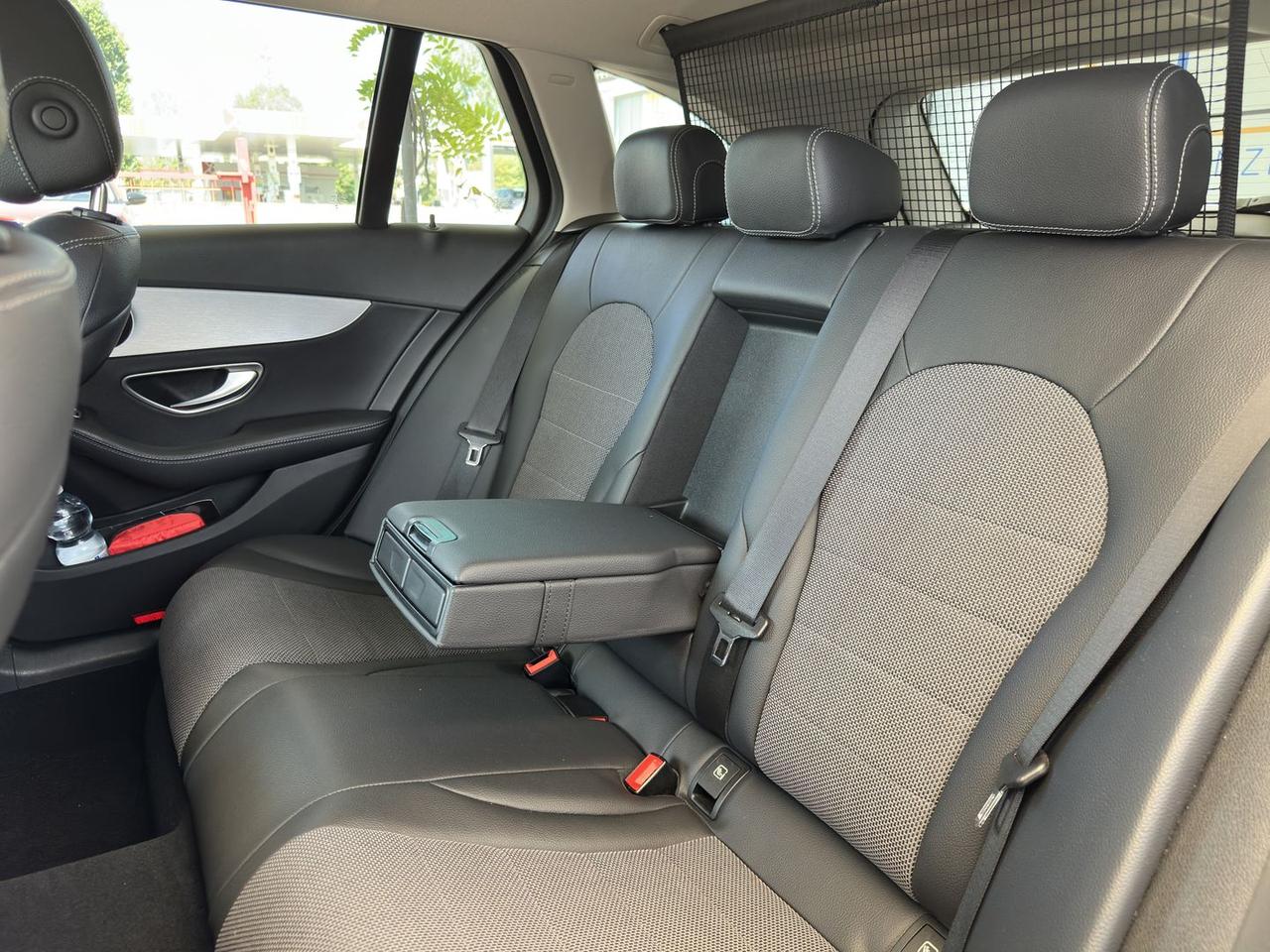 Mercedes-Benz C 220 Premium #6554