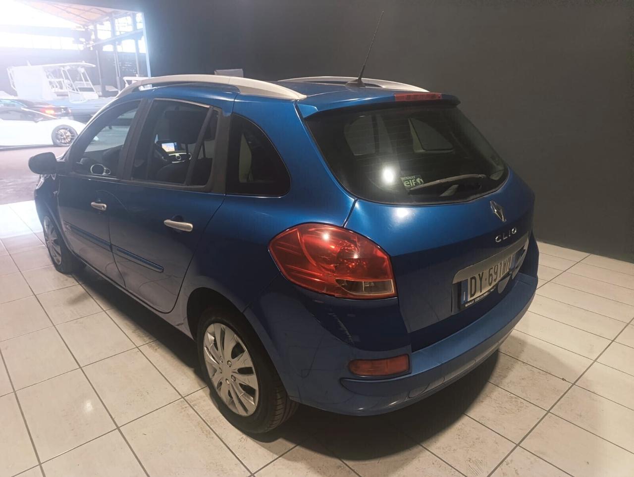 Renault Clio del 2009 benzina 80.000 km