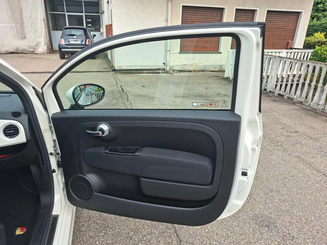 Abarth 500 1.4 16v t. t-jet Custom 135cv E6