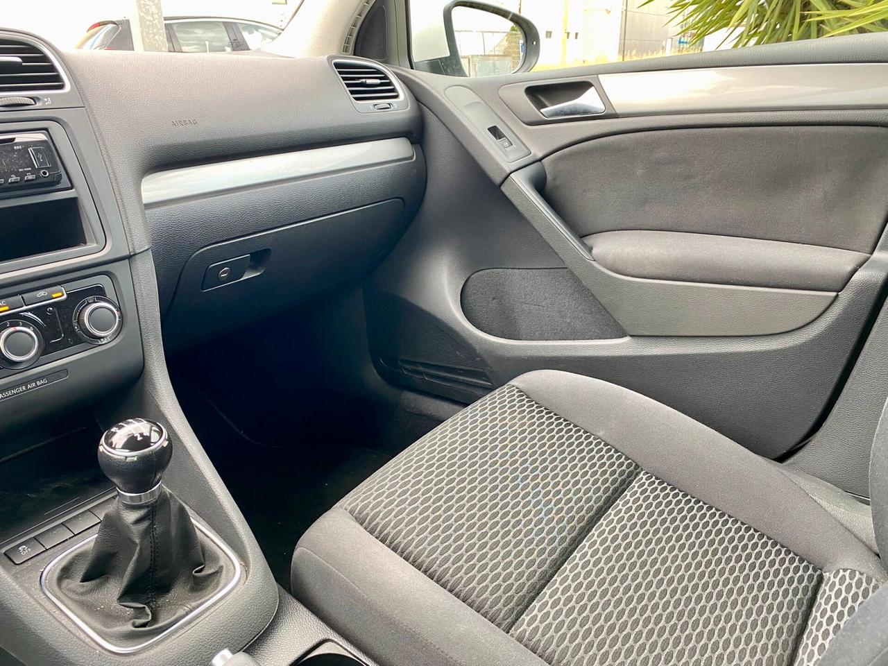Volkswagen Golf 1.4 benzina 80 cv. *65.200 km