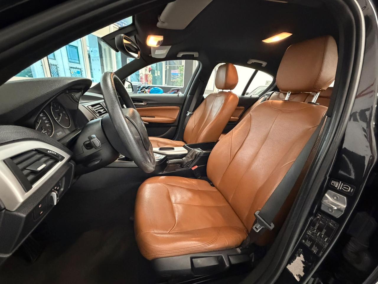 Bmw 118 118d 5p. Urban