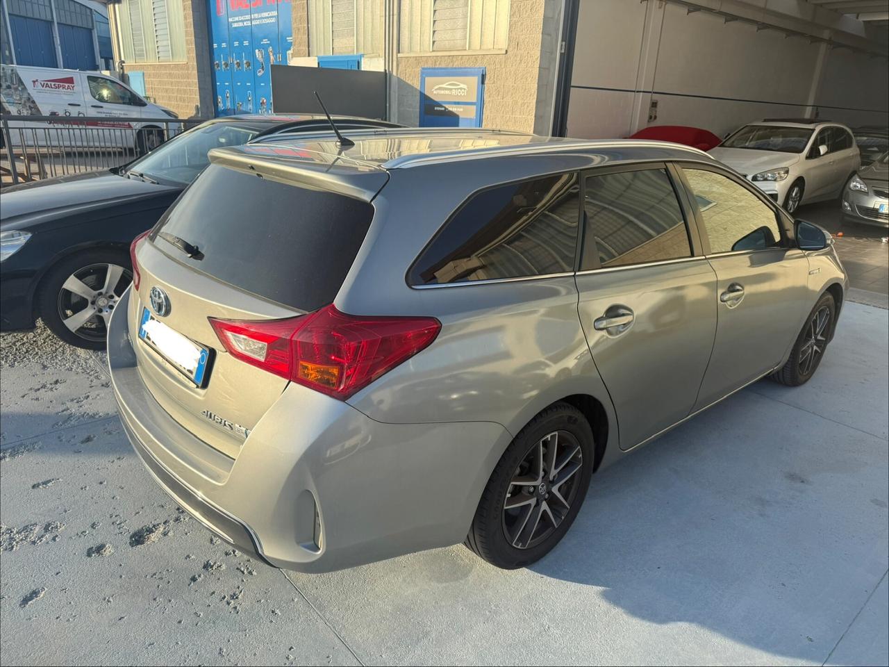 Toyota Auris Touring Sports 1.8 Hybrid Lounge