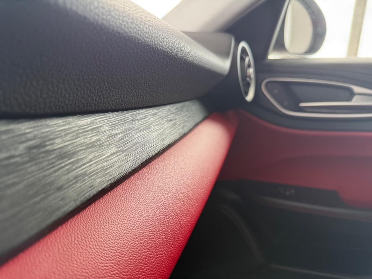 Alfa Romeo Giulia 2.2TurboD150cv ROSSO FERRARI+CARTIER2019