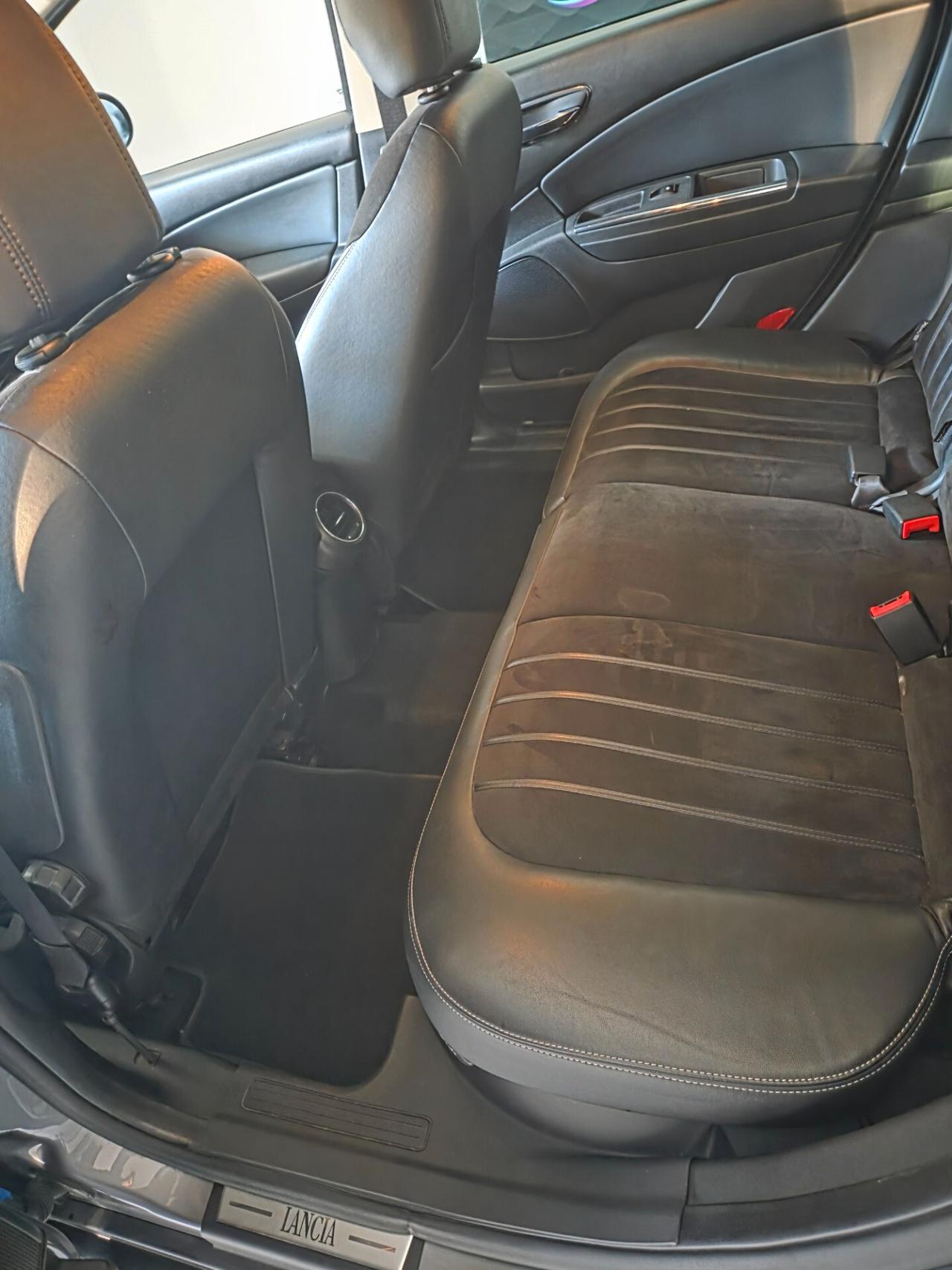 Lancia Delta 1.6 MJT DPF Selectronic Platinum