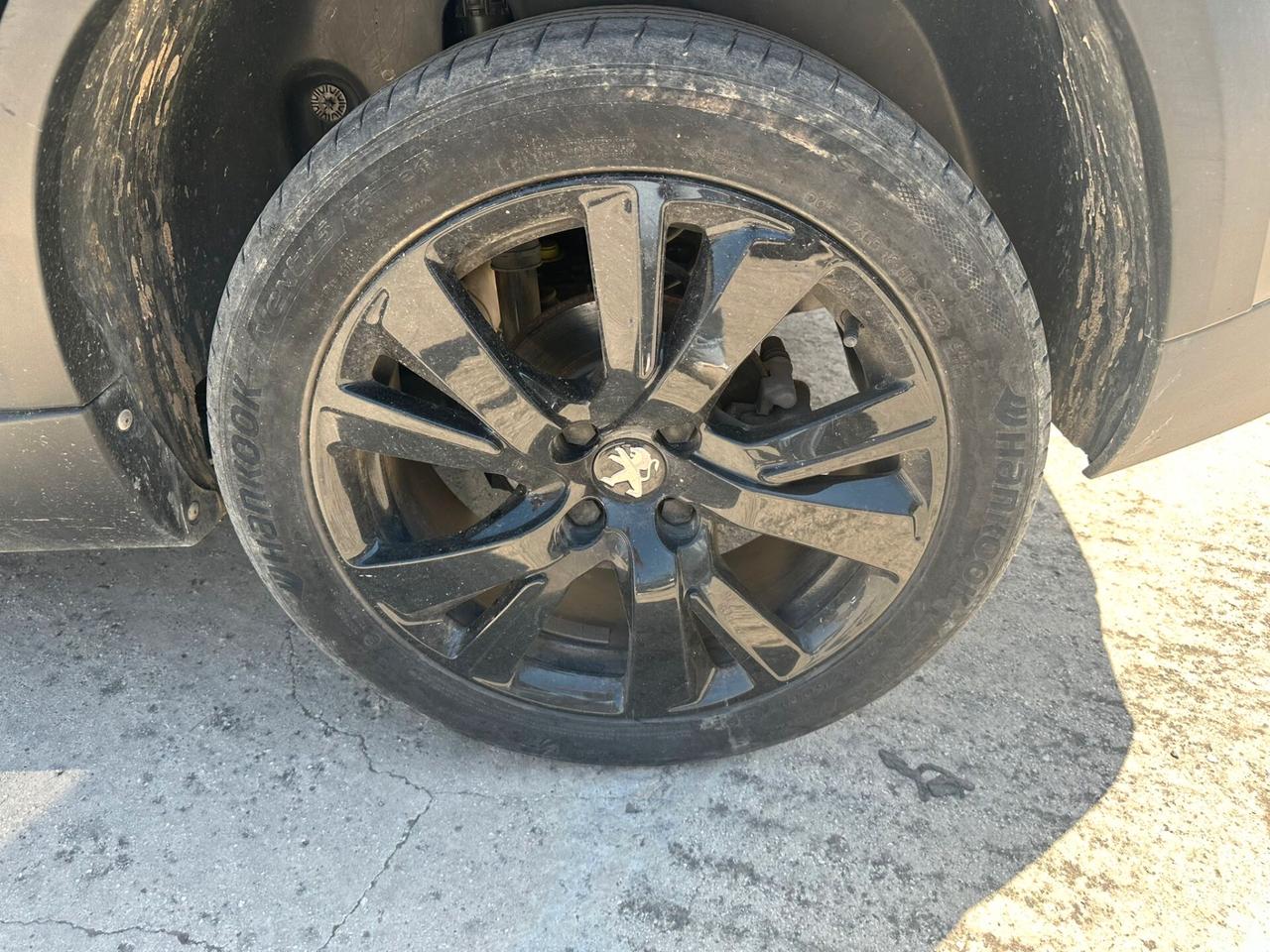 Peugeot 2008 BlueHDi 120 S&S Black Matt