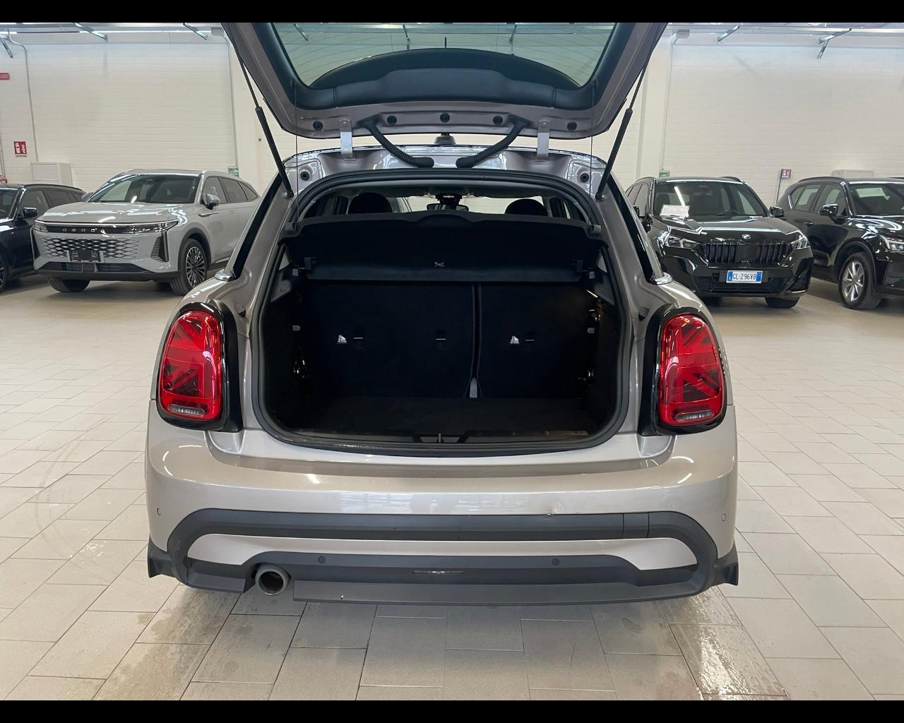 MINI Mini 5 porte (F55) - Mini 1.5 Cooper Camden 5 porte