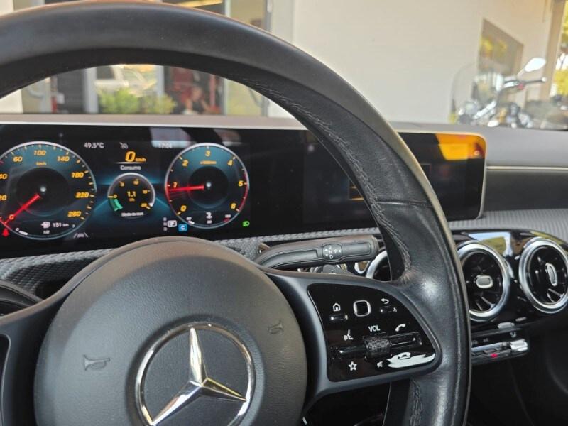 MERCEDES Classe A (W177) A 180 d Automatic ...