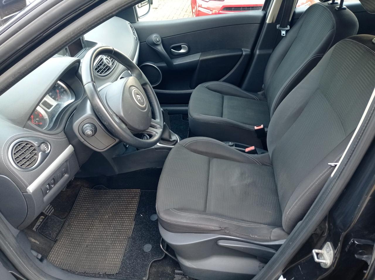 Renault Clio 1.2 16V 5 porte Confort