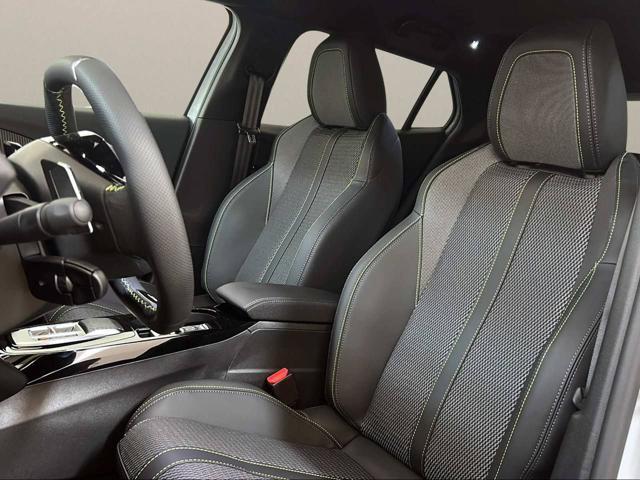 PEUGEOT 2008 Hybrid 145 e-DCS6 GT