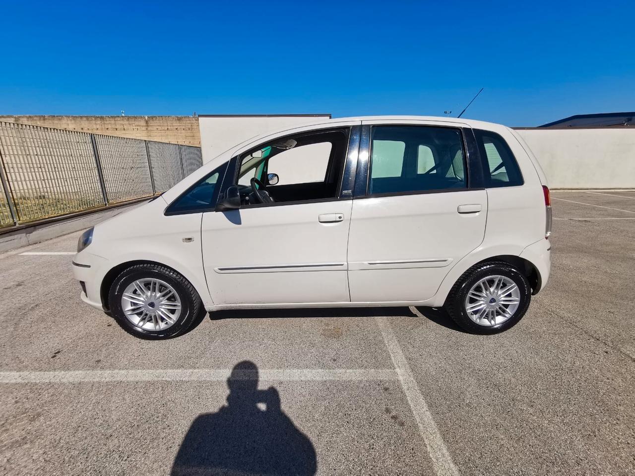 Lancia MUSA 1.4 16V Diva - 2011