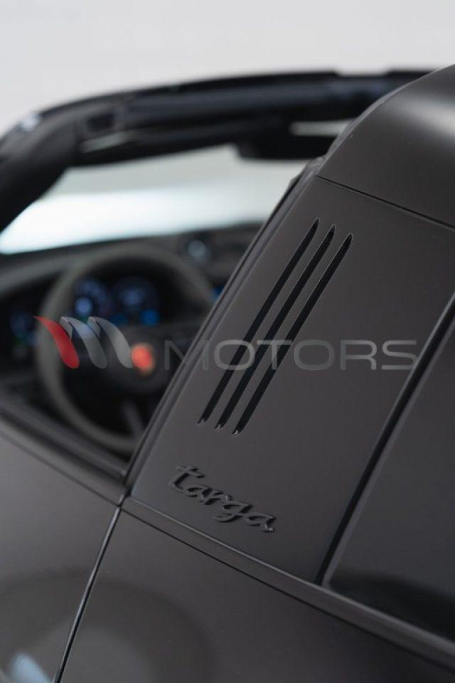 PORSCHE 911 Targa 4 GTS 2025 15.000 km Pari al Nuovo Ful