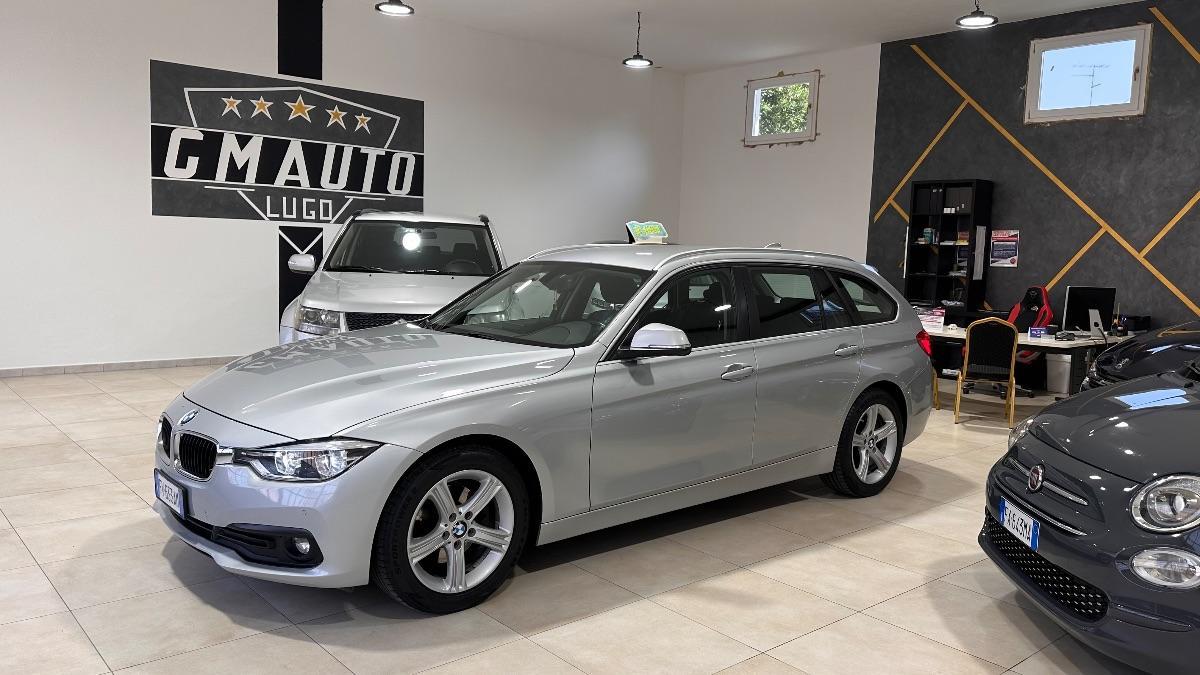 BMW - Serie 3 Touring - 320d Touring Luxury