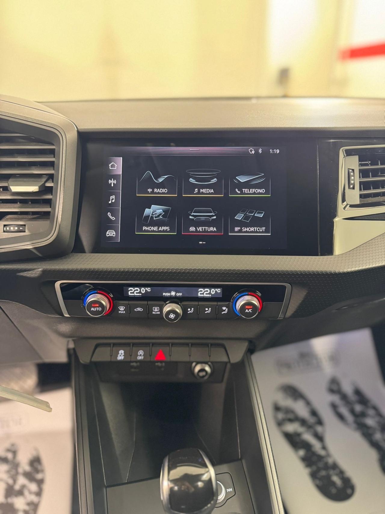 Audi A1 SPB 30 TFSI S tronic Identity Black* NEOPATENATI*