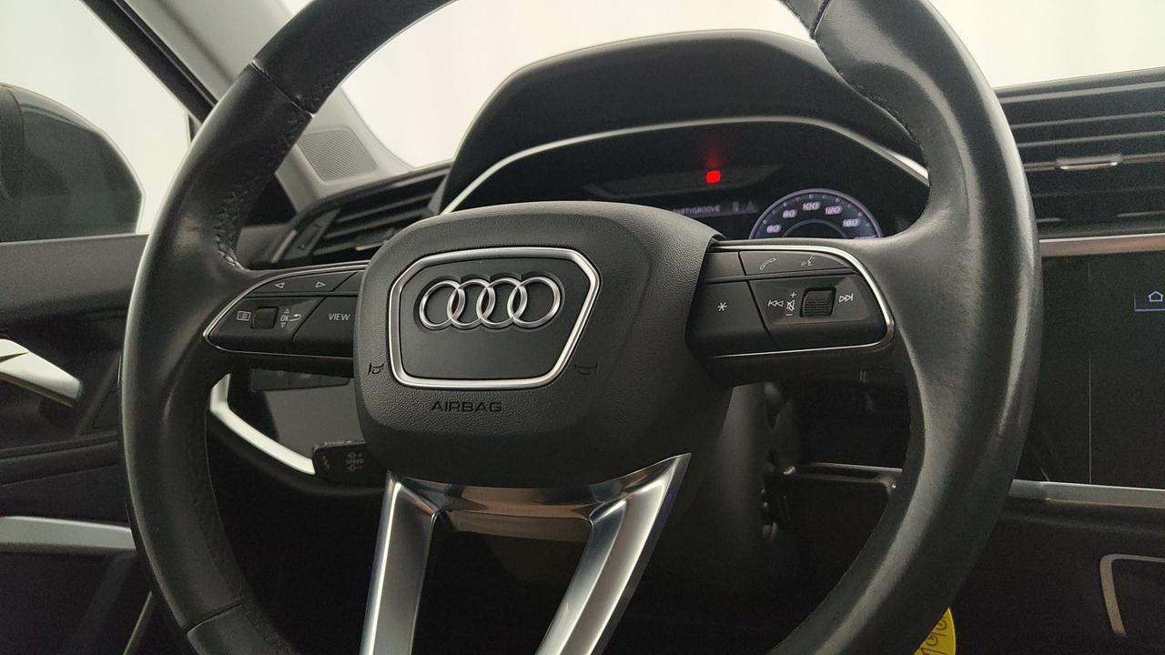 AUDI Q3 II 2018 - Q3 35 1.5 tfsi Business s-tronic