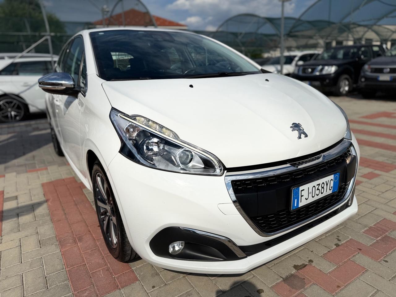 Peugeot 208 BlueHDi 75 5 porte Allure NEOPATENTATI