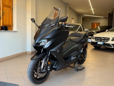 Yamaha T Max 560
