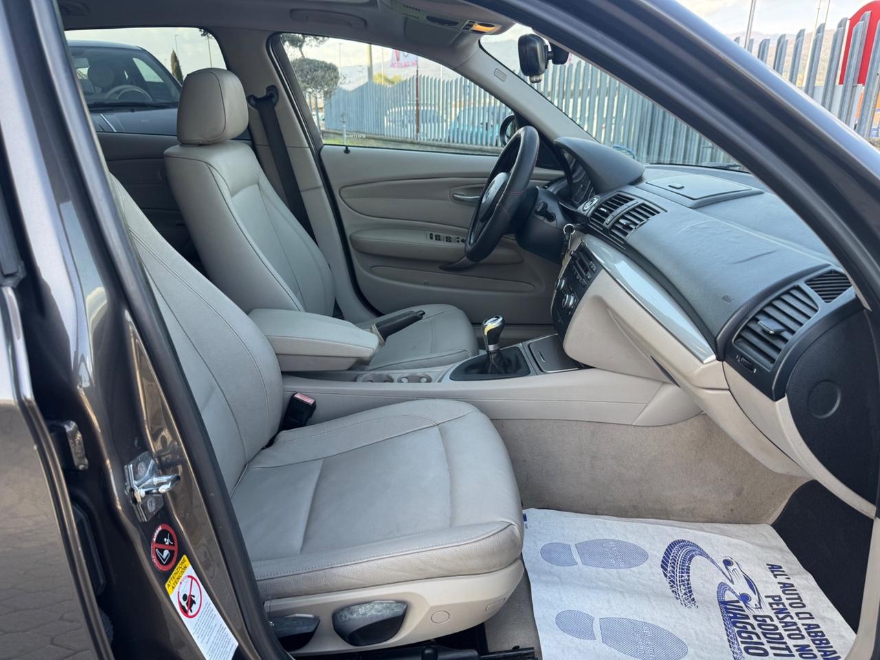 Bmw 116 116i 5p. Futura