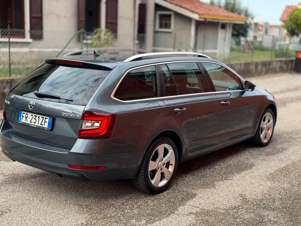 Skoda Octavia 2.0 TDI CR DSG Style