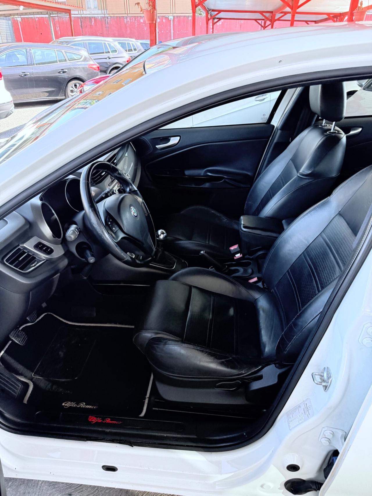 Giulietta 1.6 JTDm 105 CV Exclusive-pelle-Navi-perfetta