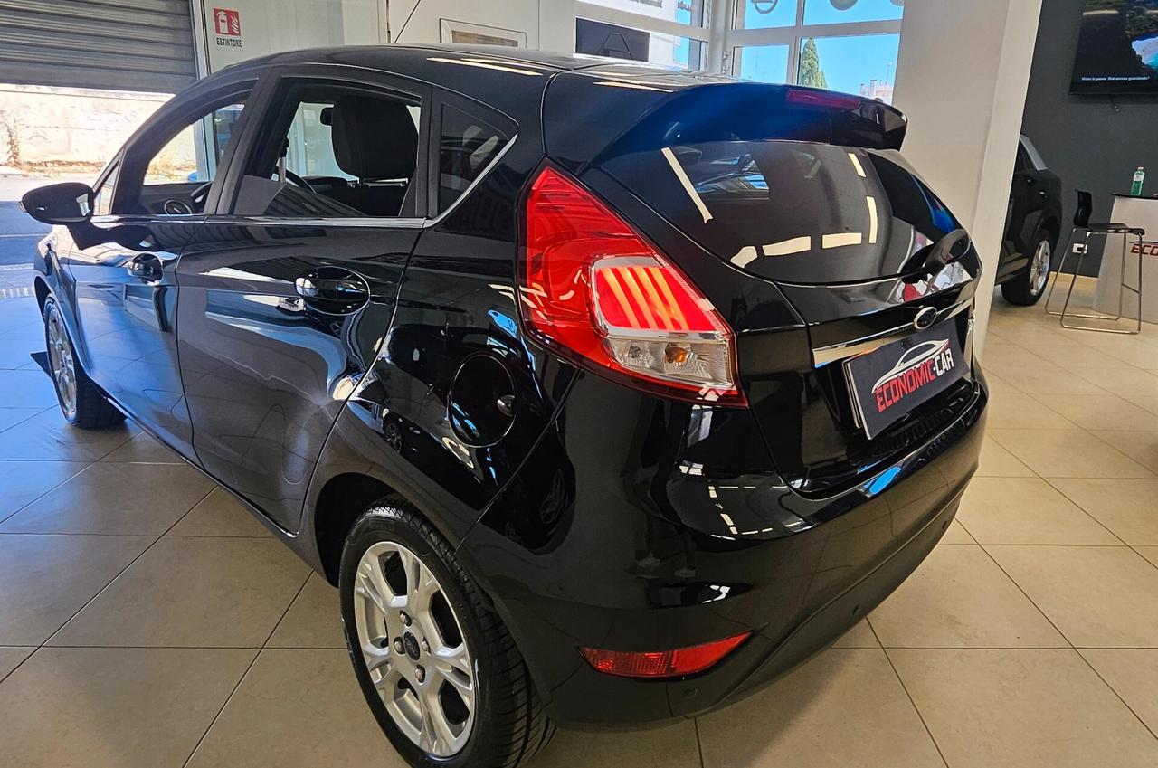 Ford Fiesta 1.5 TDCi 75CV 5 porte Titanium