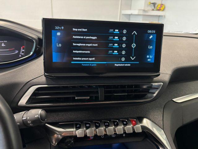 PEUGEOT 5008 7 Posti Allure Pack 1.5 Diesel