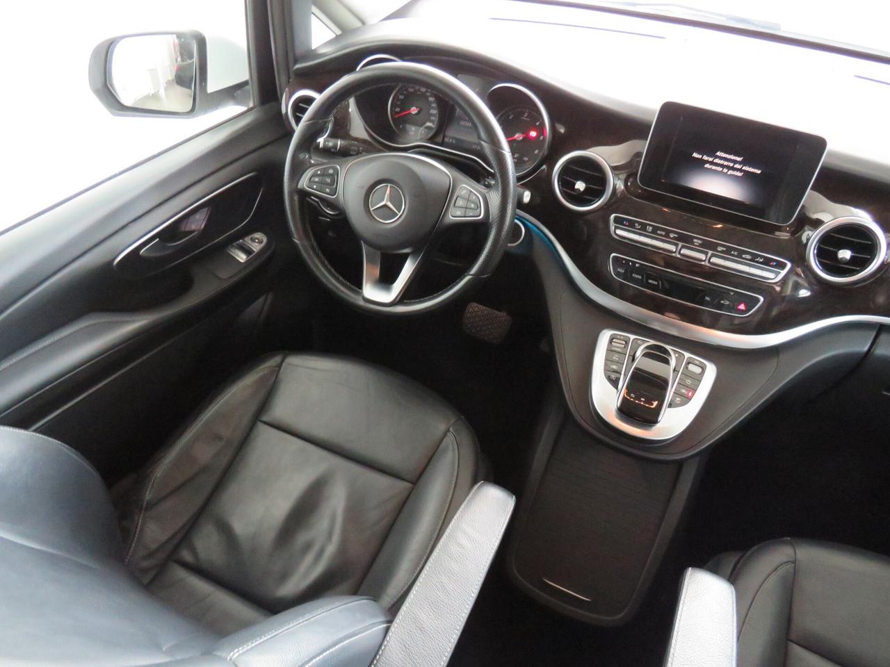 Mercedes-benz V 220 d Automatic 4Matic Premium Long