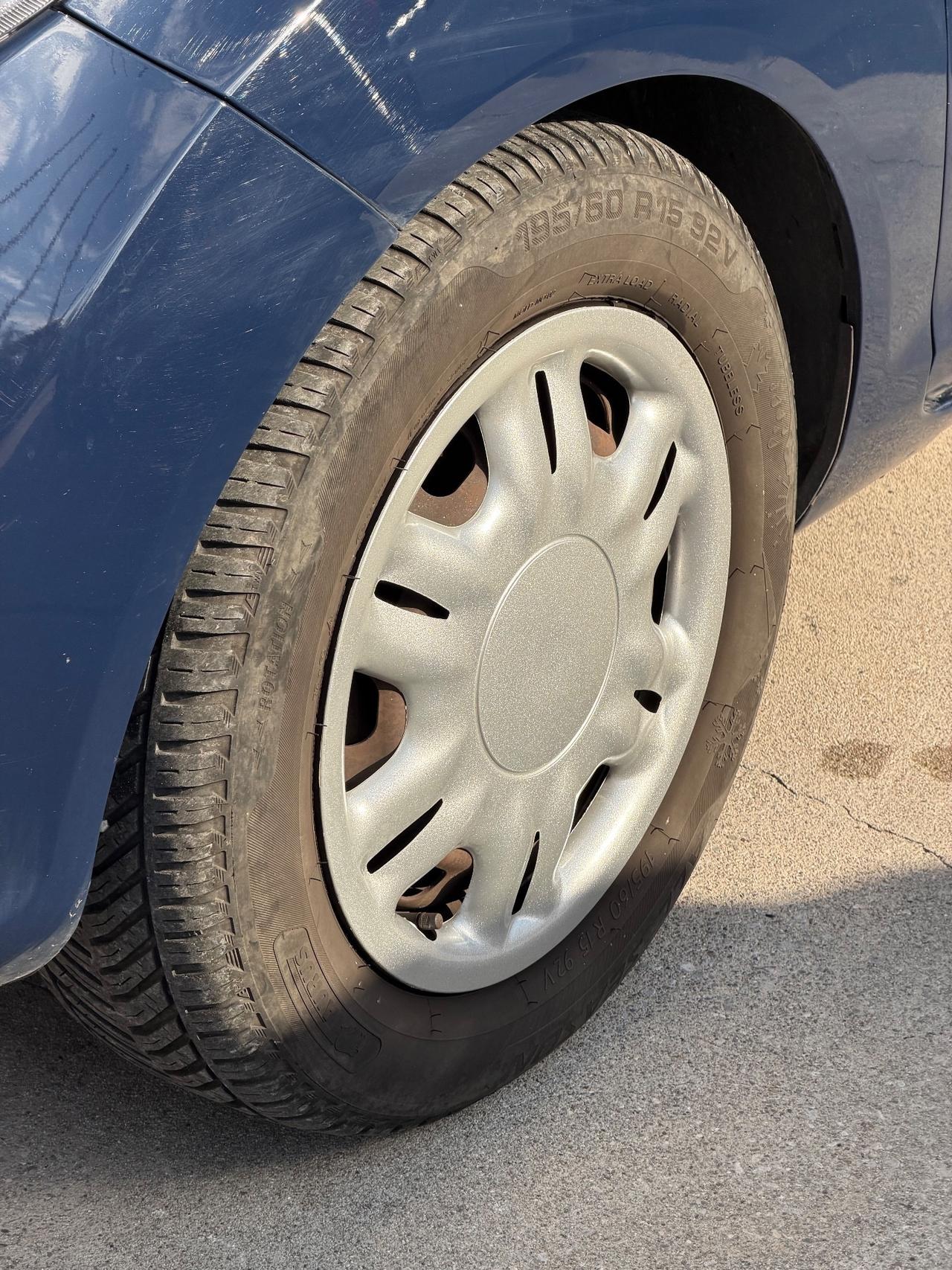 Ford Fiesta 1.4 3 porte Bz.- GPL 2030- Neopatentati