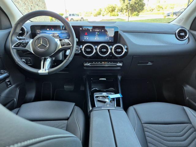 MERCEDES-BENZ GLA 180 Automatic Progressive Advanced