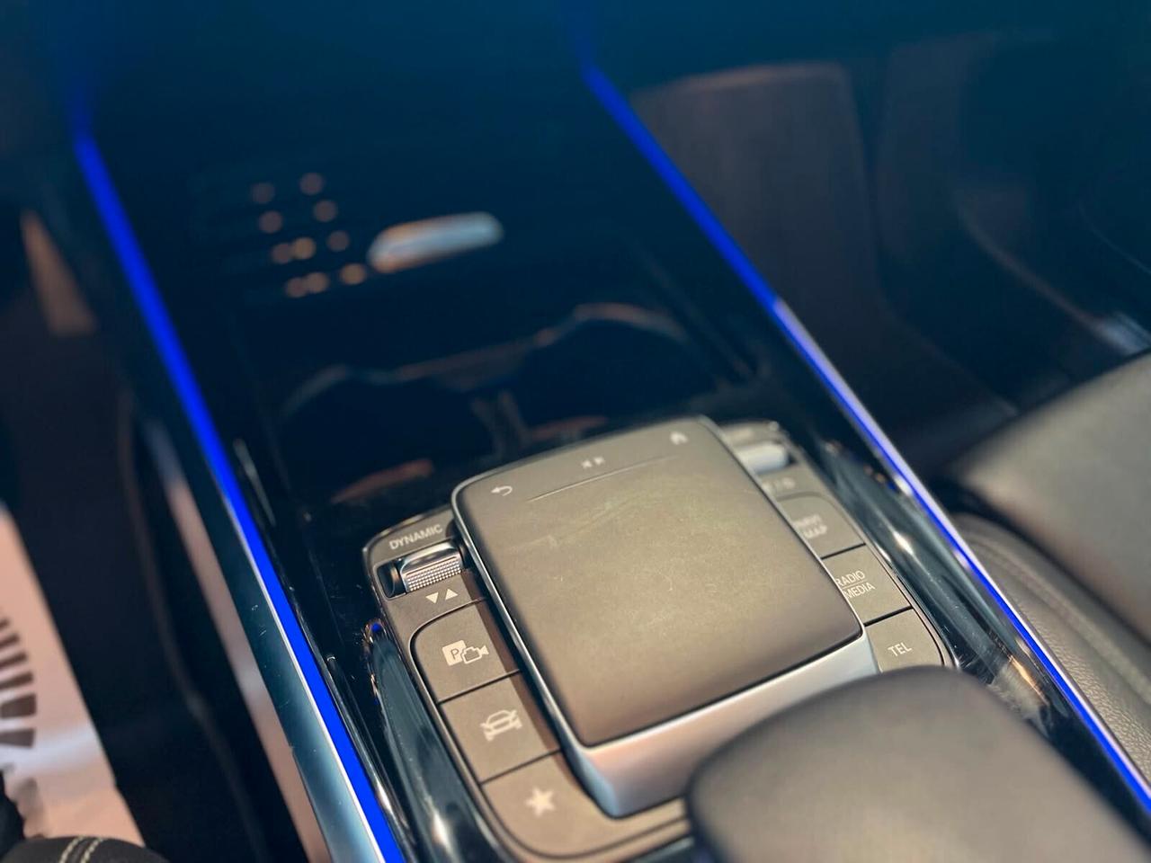 MERCEDES BENZ GLB 200 D *4MATIC *AUTOMATIC*UNICOPRO* 2021 83MILA KM