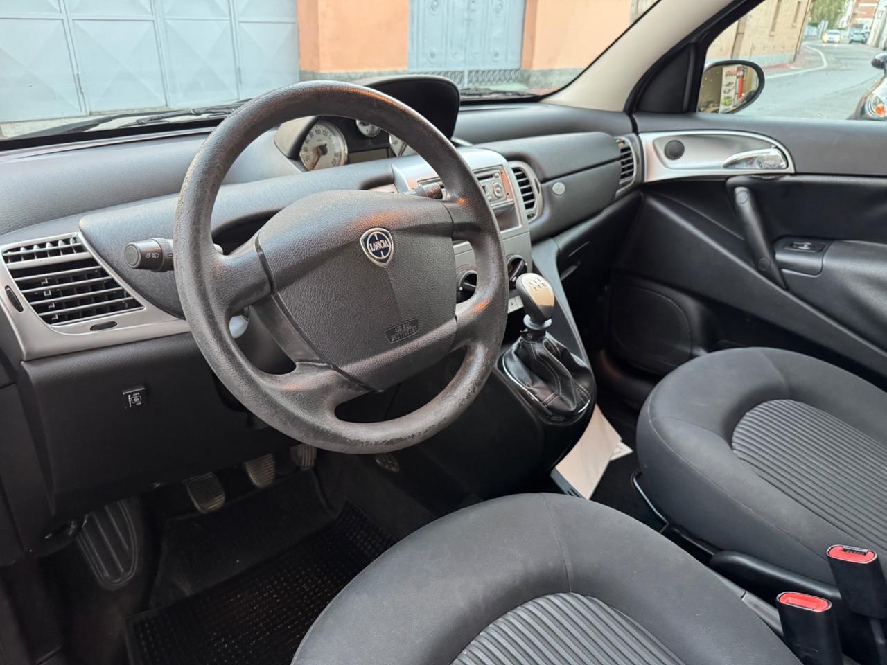 Lancia Ypsilon 1.4 Argento Ecochic GPL