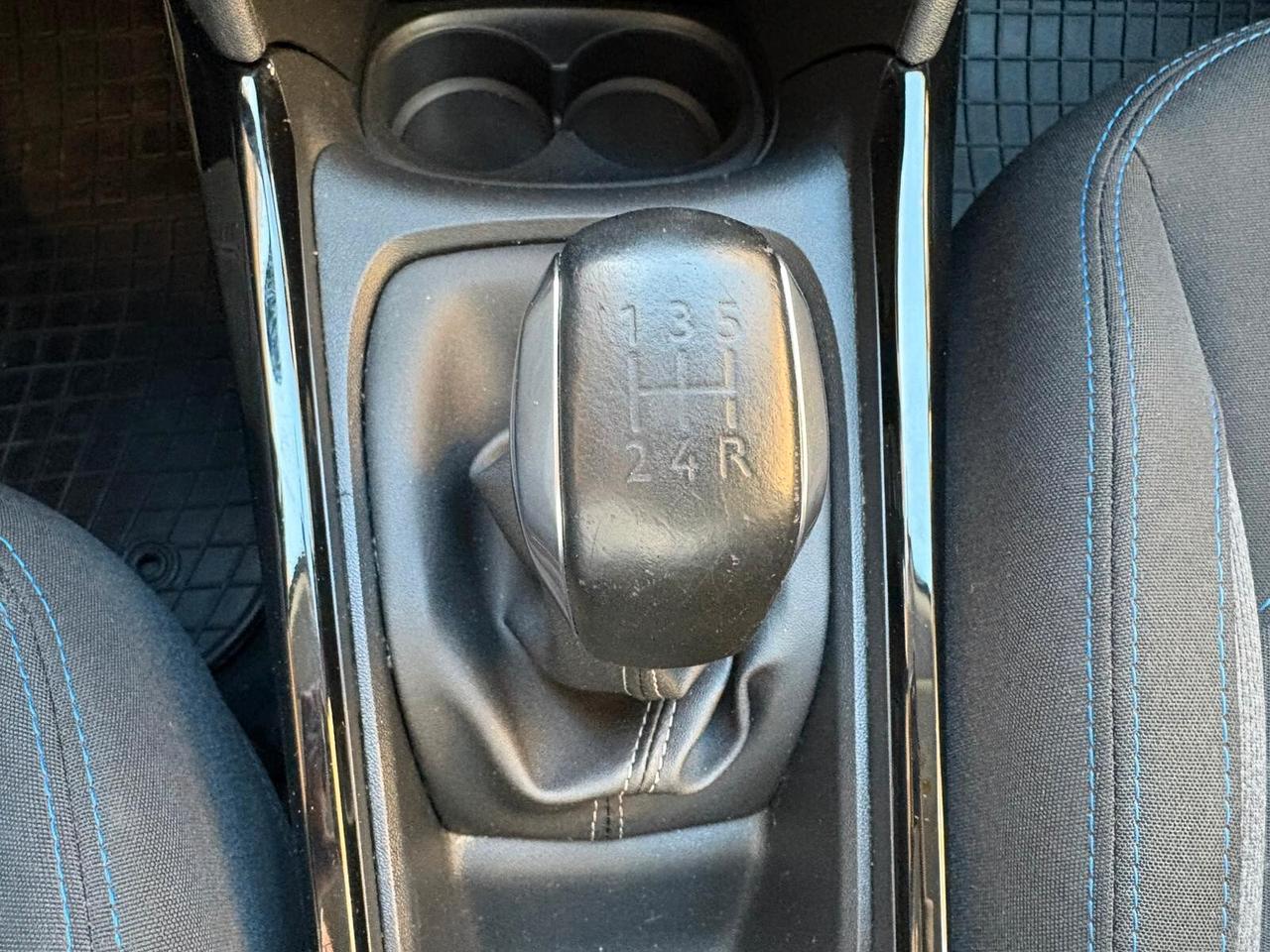 Peugeot 2008 BlueHDi 100 S&S Signature