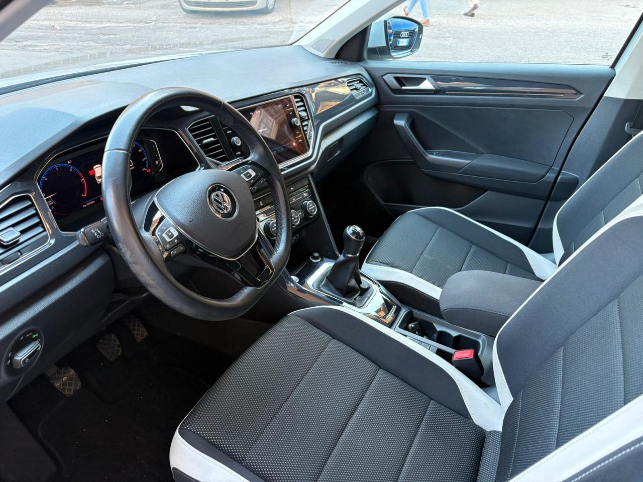 Volkswagen T-Roc 1.6 TDI SCR Advanced BlueMotion Technology