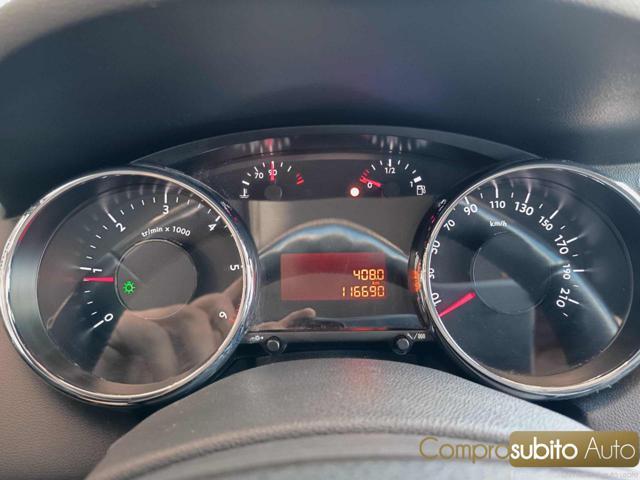 PEUGEOT 5008 1.6 HDi 7 POSTI