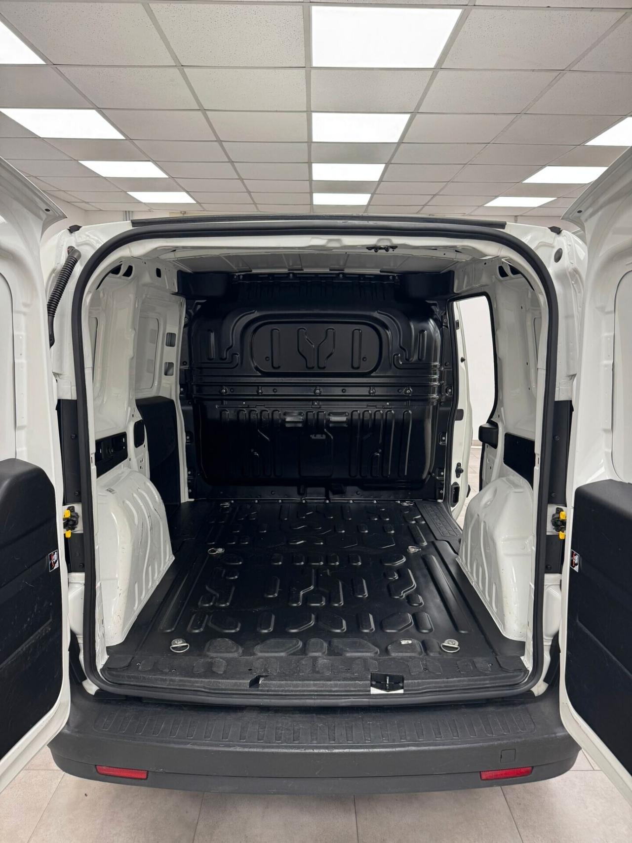 FIAT DOBLO 1.6 MJT LOUNGE