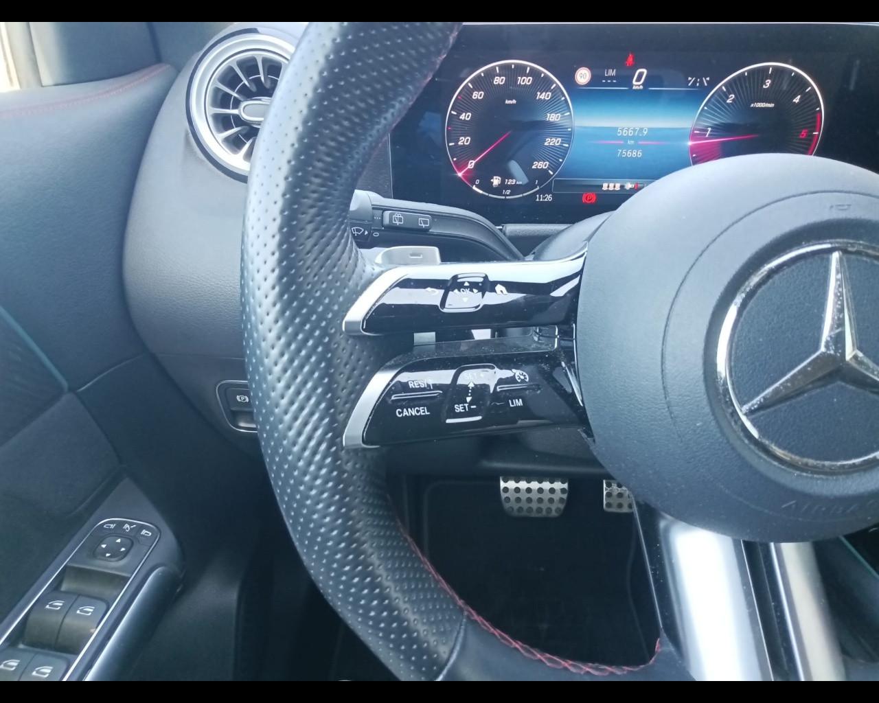 Mercedes-Benz GLA-H247 2023 - GLA 180 d AMG Line Advanced Plus auto