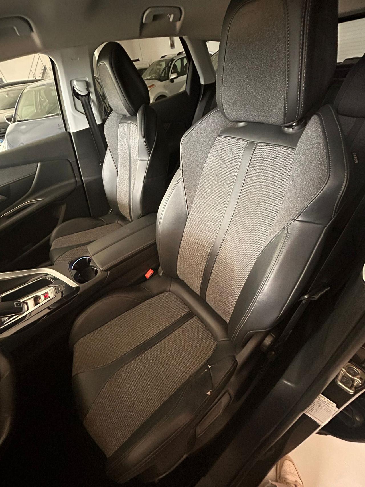 Peugeot 3008 BlueHDi 120 S&S EAT6 Allure