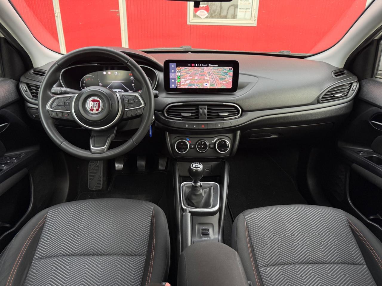 Fiat Tipo 1.6 Mjt S&S 5 porte Cross Garmin