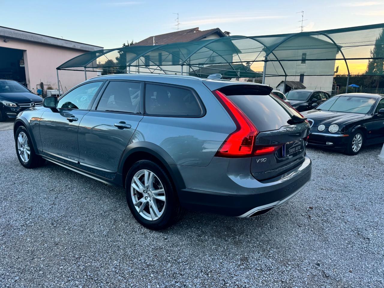 Volvo V90 Cross Country D4 AWD Geartronic