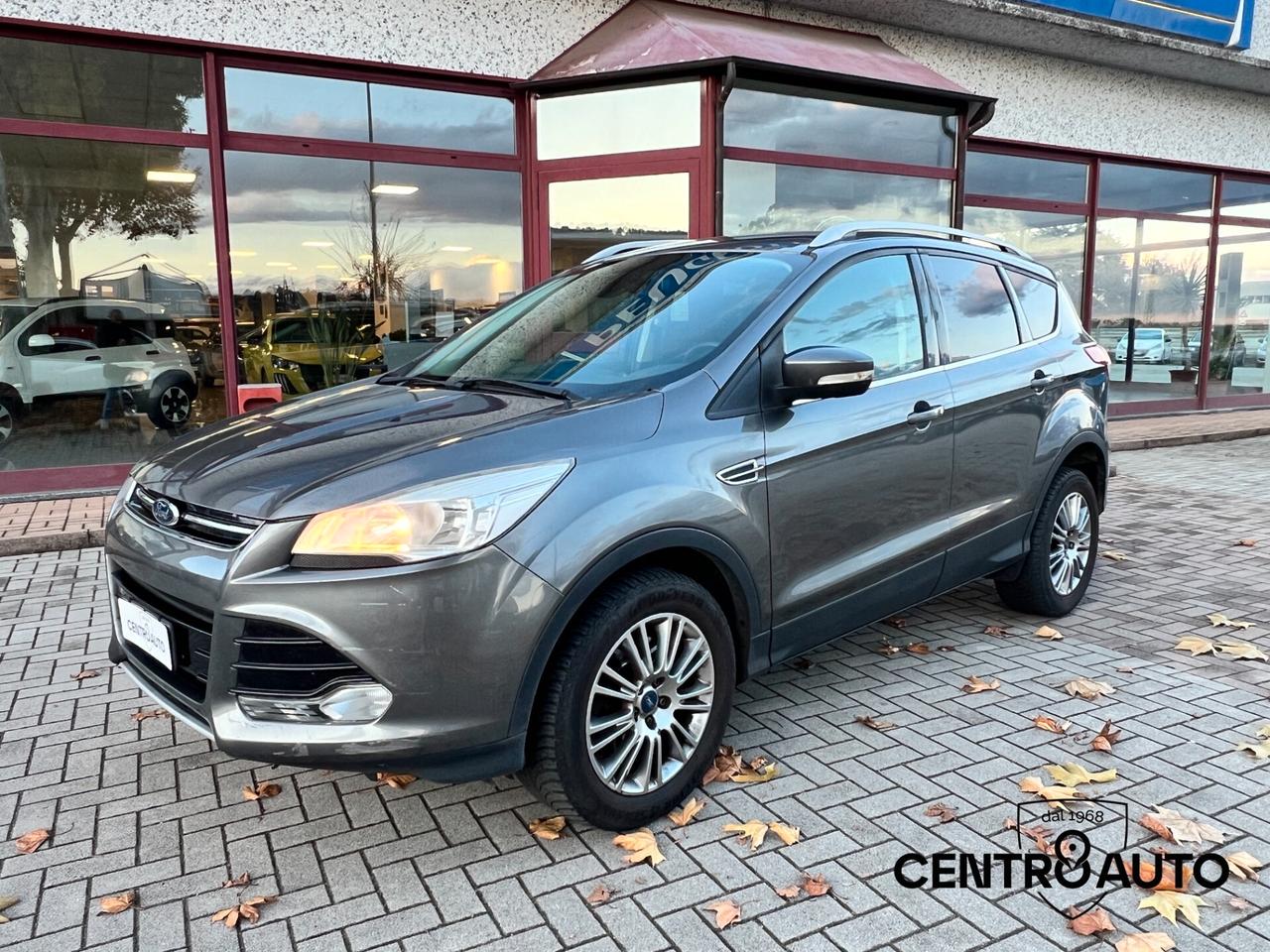 Ford Kuga 2.0 TDCI 163 CV 4WD Powershift Titanium