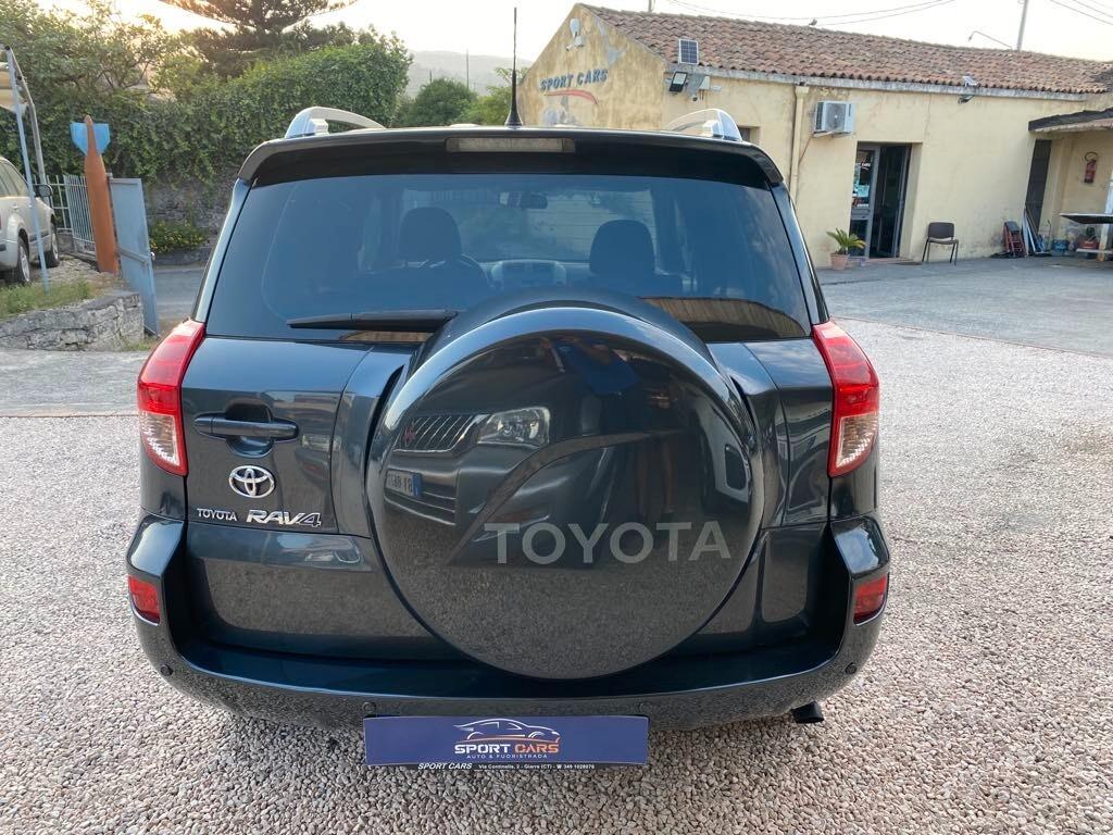 Toyota RAV4 2.2 D-4D 136 CV DPF Sol